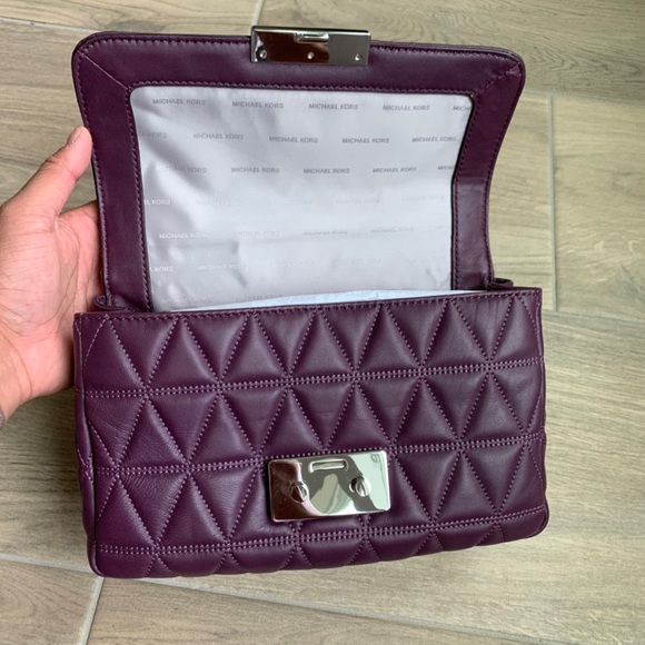 MICHAEL KORS SLOAN LARGE QUILTED LEATHER SHOULDER BAG - Picture 6 of 9